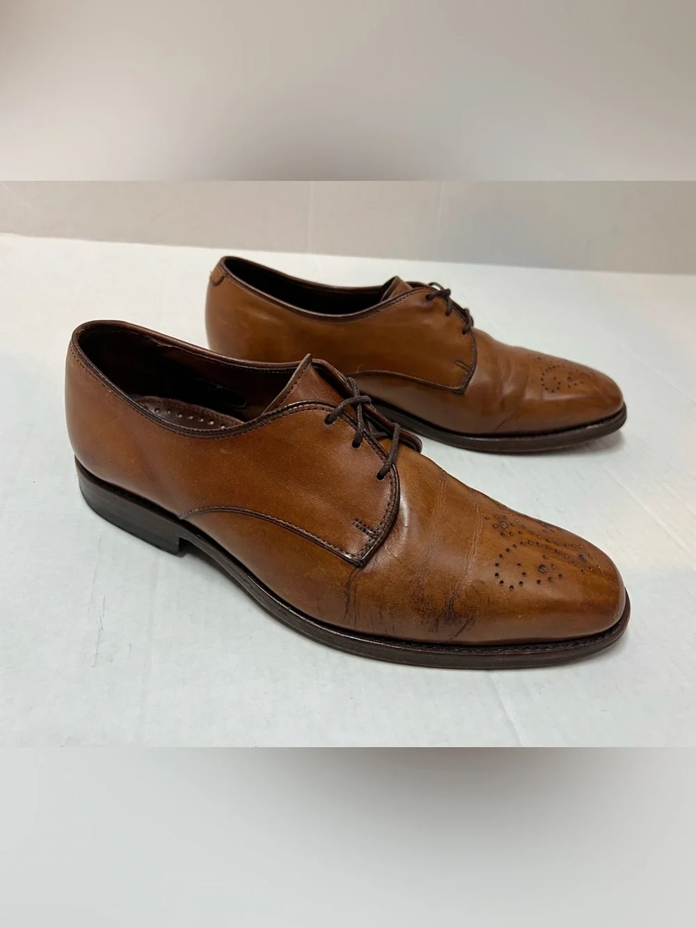 Allen Edmonds Bench Welt Fort Washington Men’s 8 Brown Leather Medallion Oxford